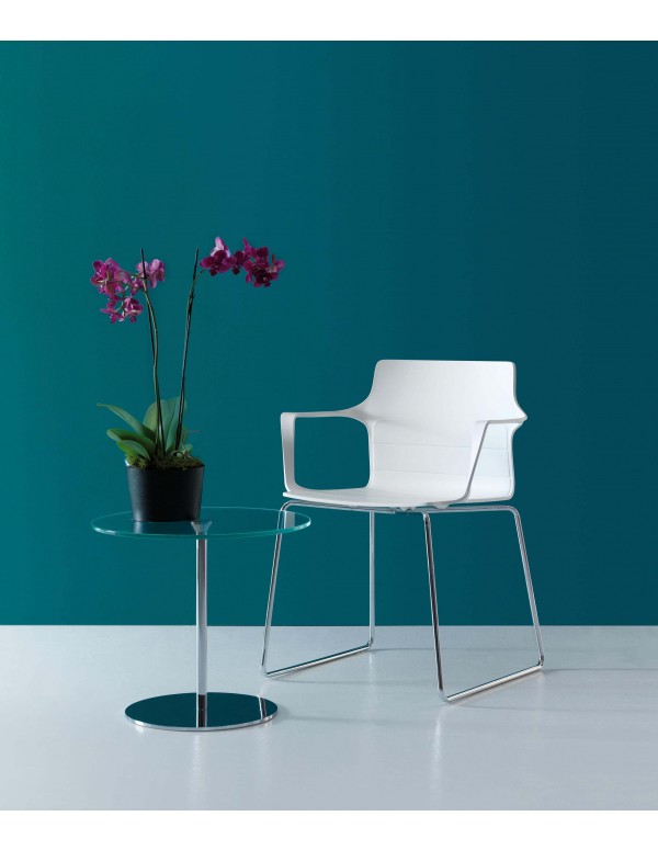 Kelly chair | White shell, sledge base