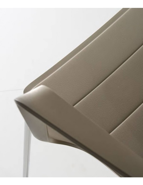 Kelly chair | Tortora shell, white base