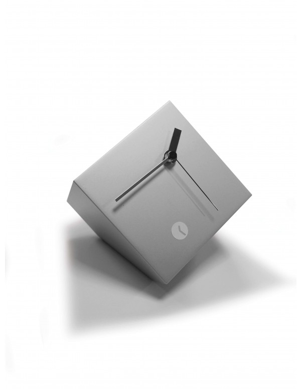 Tothora box silver clock